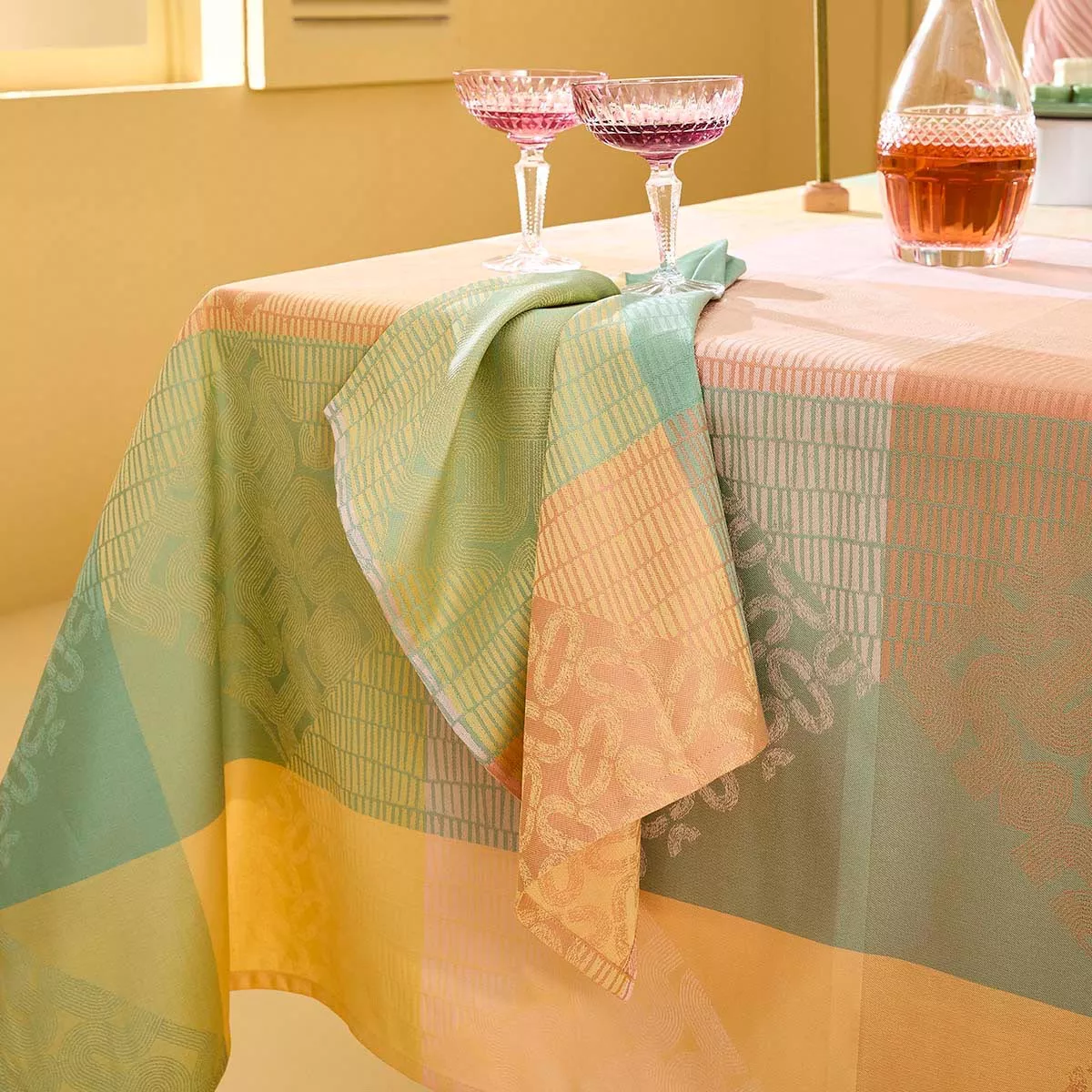 Napkin 100% cotton 205 gsm jacquard pattern yellow pink Mille empreintes pastel