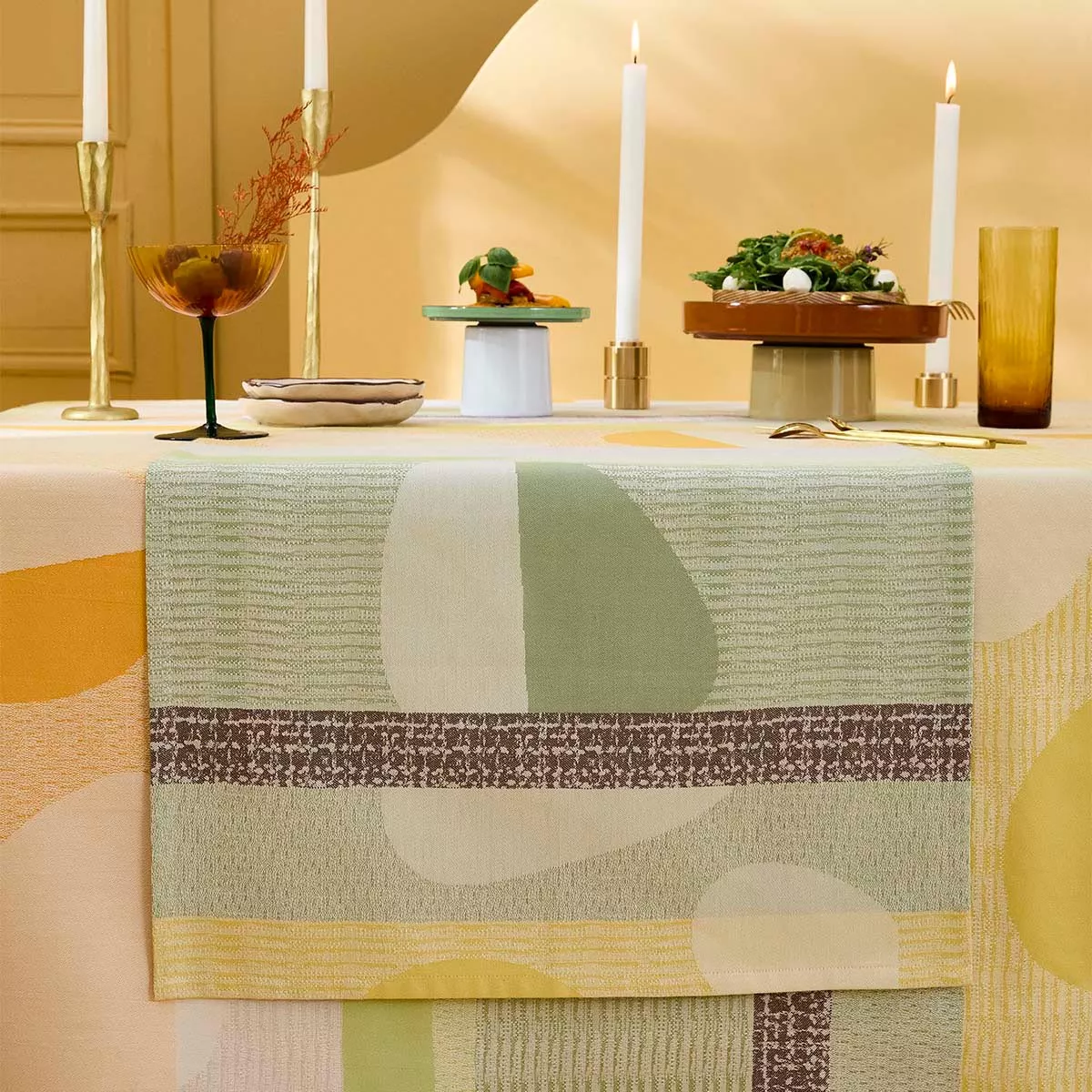 Table runner 100% cotton 205 gsm jacquard pattern orange green Mille galets terre cuite