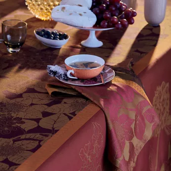 Napkin 100% cotton jacquard pattern burgundy orange Hortensias rouille