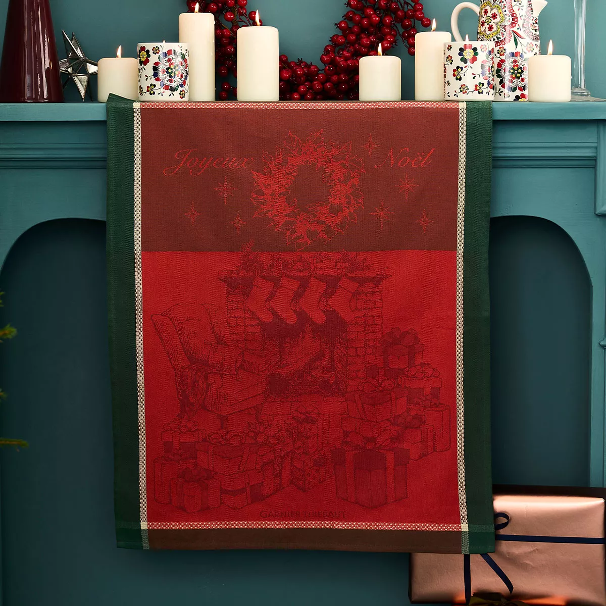 Kitchen towel 100% cotton jacquard pattern green red Les cadeaux de noel houx
