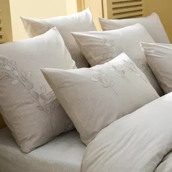 Pillowcase 100% cotton prewashed tissé teint brodé beige Monnaie du pape naturel